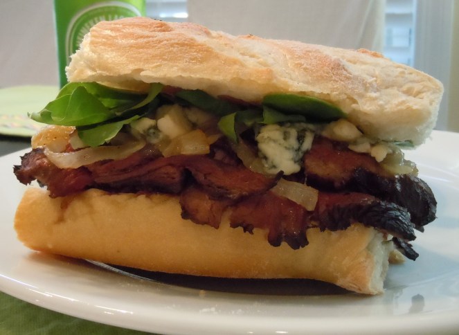 cropped-steak-sandwich.jpg